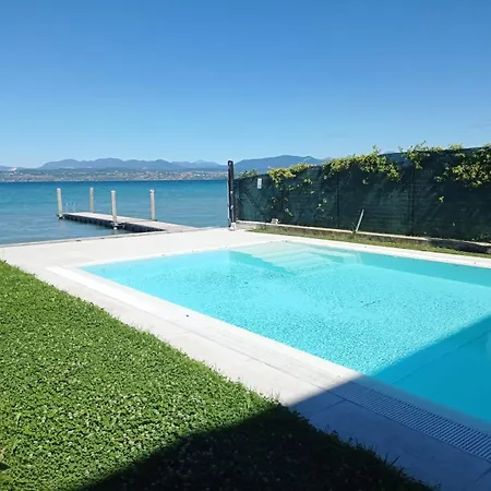 Super Location Front Sirmione